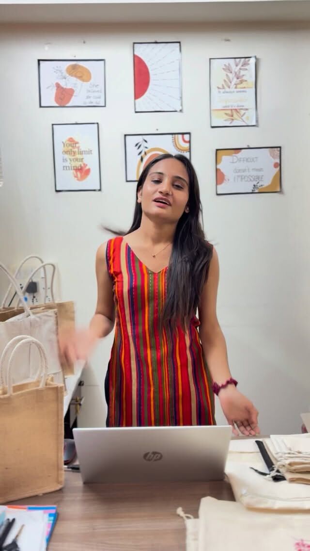 Your brand deserves better than basic.😍Custom made tote bags. Simple,reusable & eco- friendly.♻️Contact us at +91 78796 29409 orDM us to get started .#swayamsidhha #packaging #totebag #trending